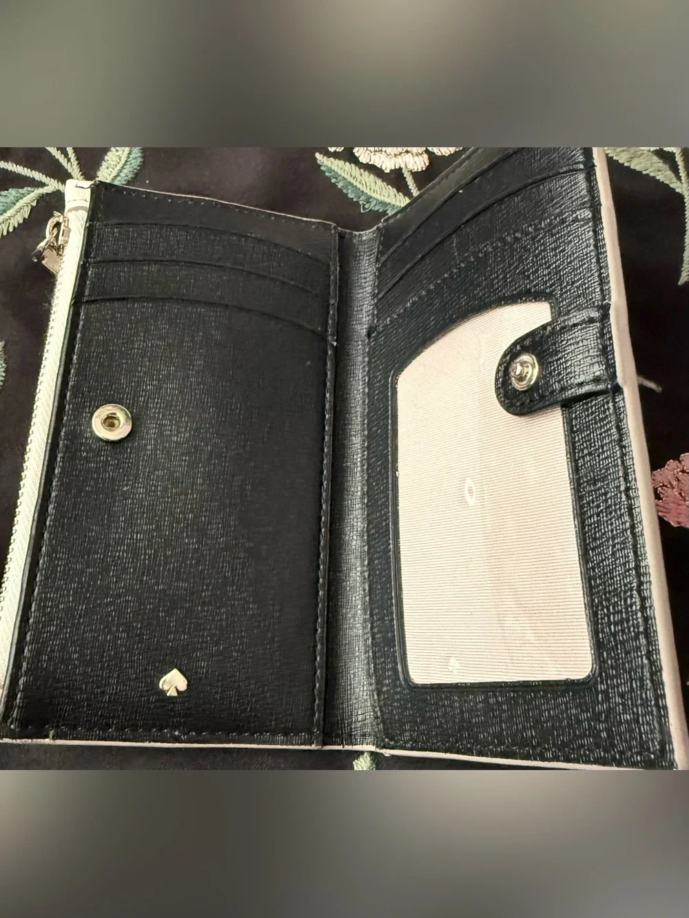 Kate Spade Hoppkins Frog Small Slim Bifold Wallet
